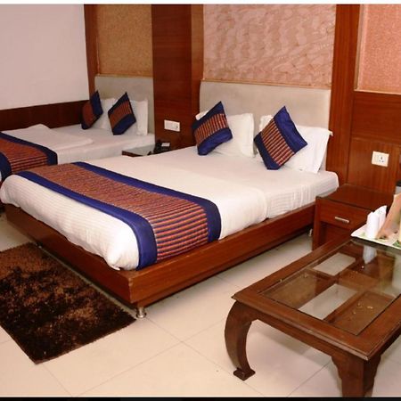 Capital O 6408 Hotel Delhi Heart New Delhi Exterior photo