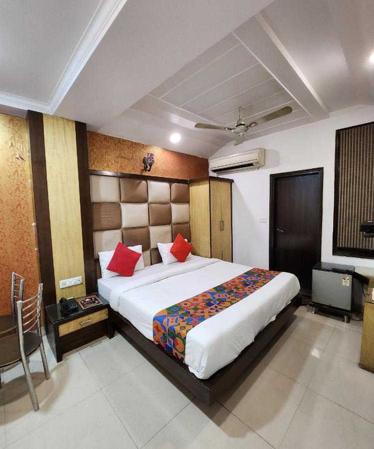 Capital O 6408 Hotel Delhi Heart New Delhi Exterior photo