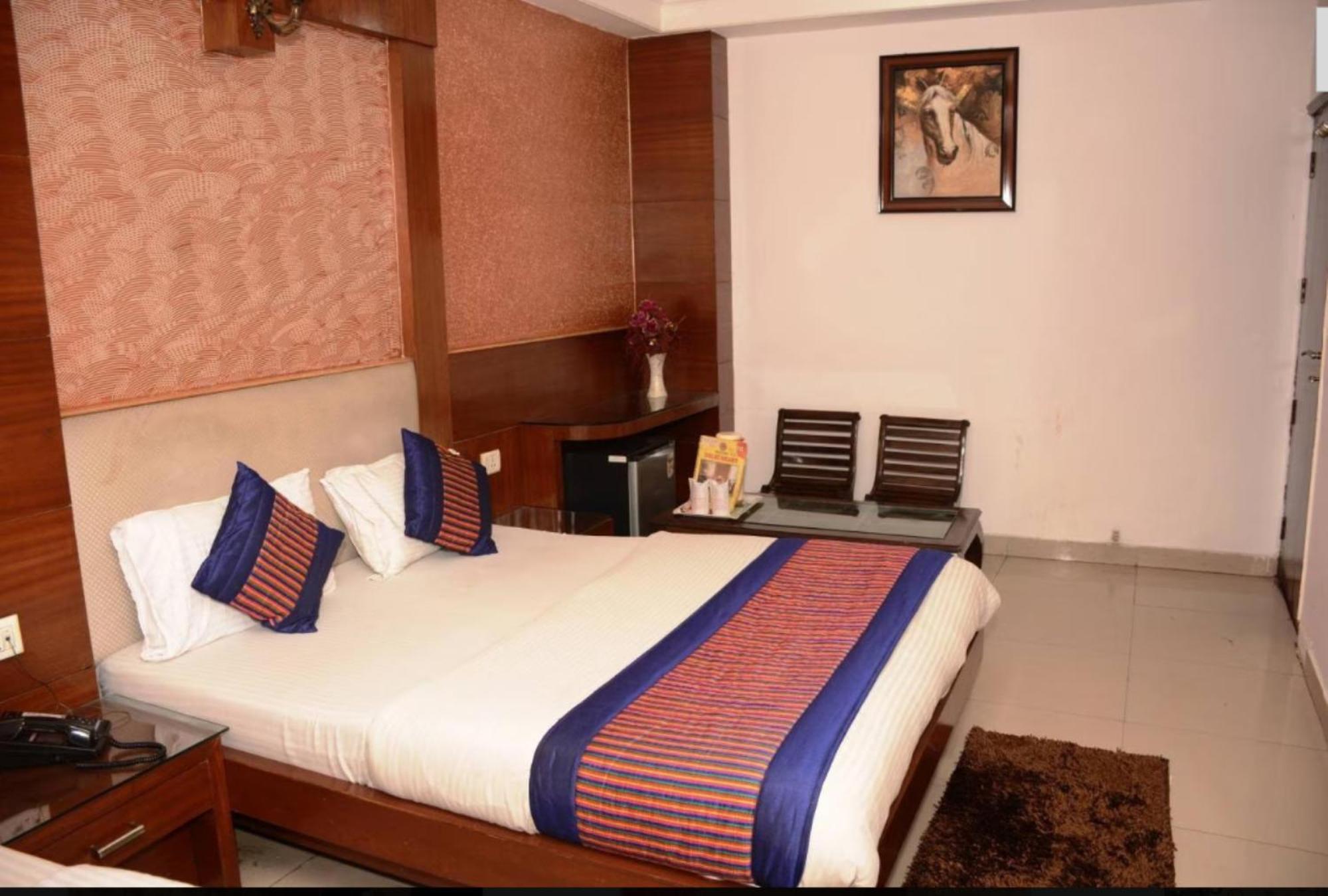 Capital O 6408 Hotel Delhi Heart New Delhi Exterior photo