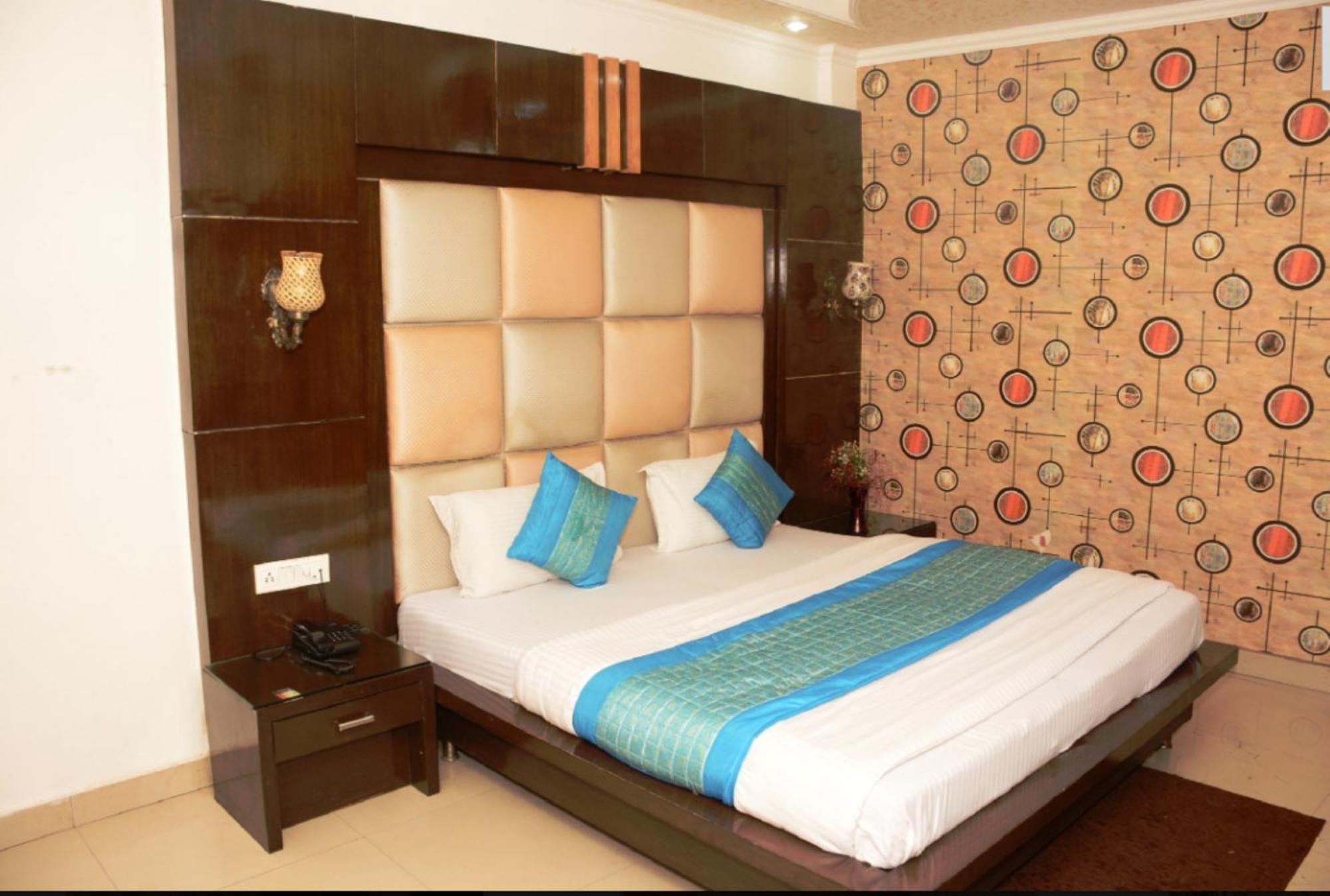 Capital O 6408 Hotel Delhi Heart New Delhi Exterior photo