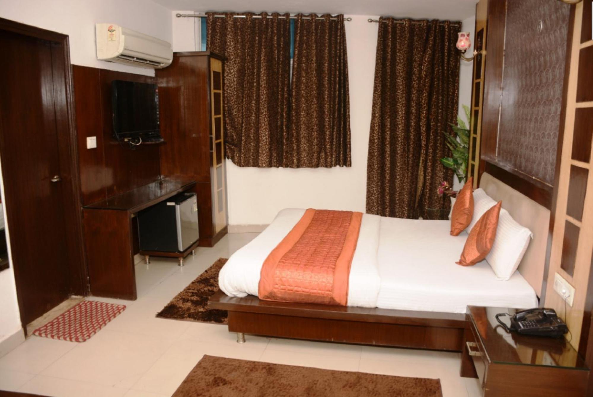 Capital O 6408 Hotel Delhi Heart New Delhi Exterior photo