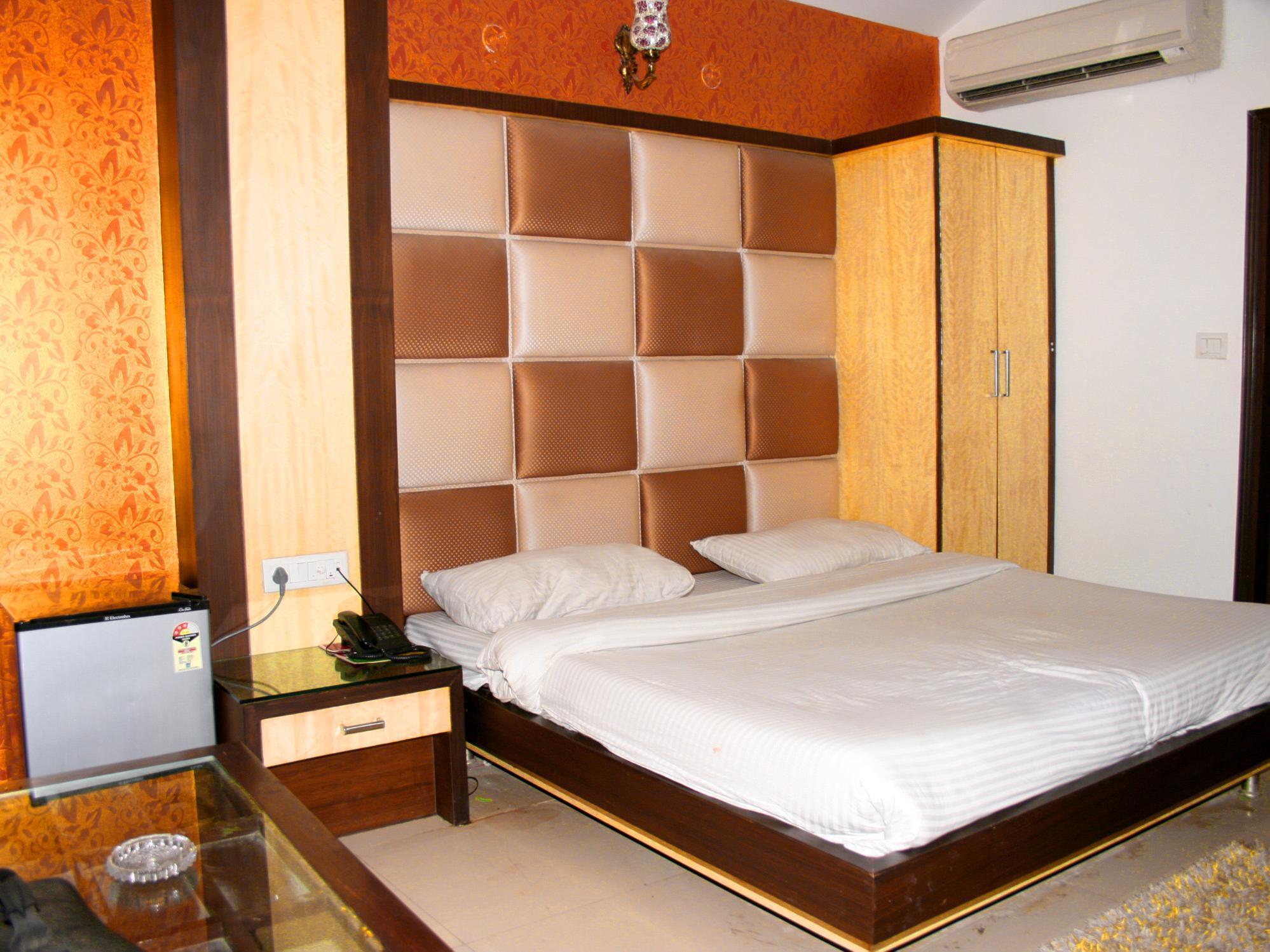 Capital O 6408 Hotel Delhi Heart New Delhi Exterior photo