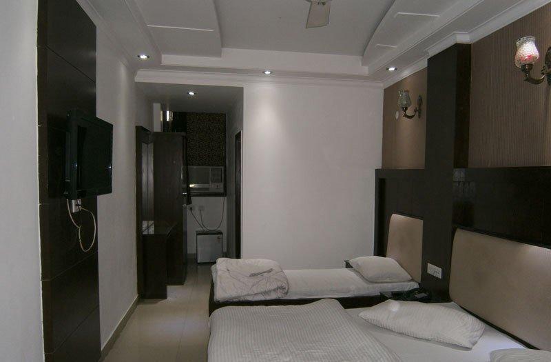 Capital O 6408 Hotel Delhi Heart New Delhi Exterior photo