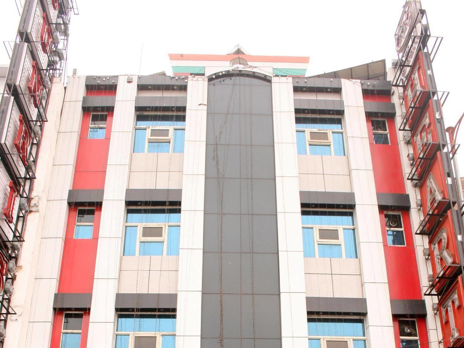 Capital O 6408 Hotel Delhi Heart New Delhi Exterior photo