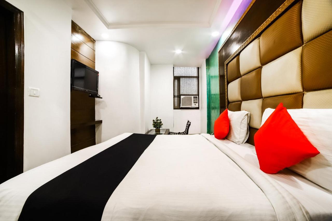 Capital O 6408 Hotel Delhi Heart New Delhi Exterior photo